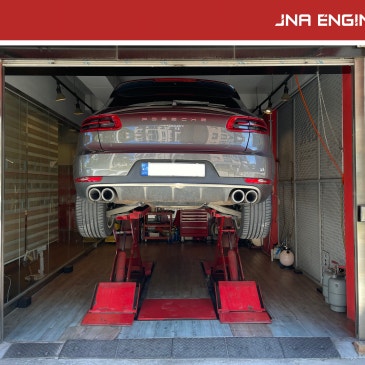 포르쉐 마칸 2.0 엔진오일 교환 [MOTUL 8100 X-Clean EFE 5W-30] _ JNA 오일 성남 시흥점